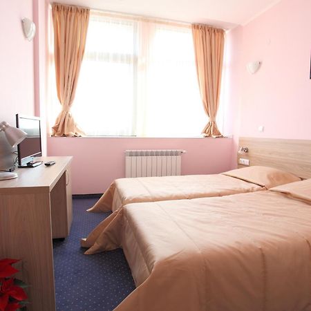 Teodora Palace Hotel Ρούσε Εξωτερικό φωτογραφία