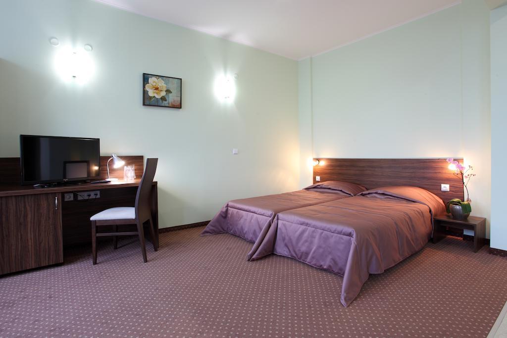 Teodora Palace Hotel Ρούσε Δωμάτιο φωτογραφία